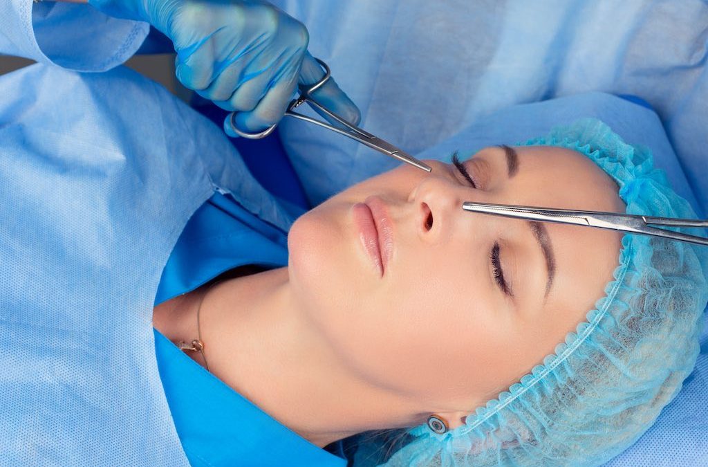 ¿Cómo es la recuperación de la rinoplastia?